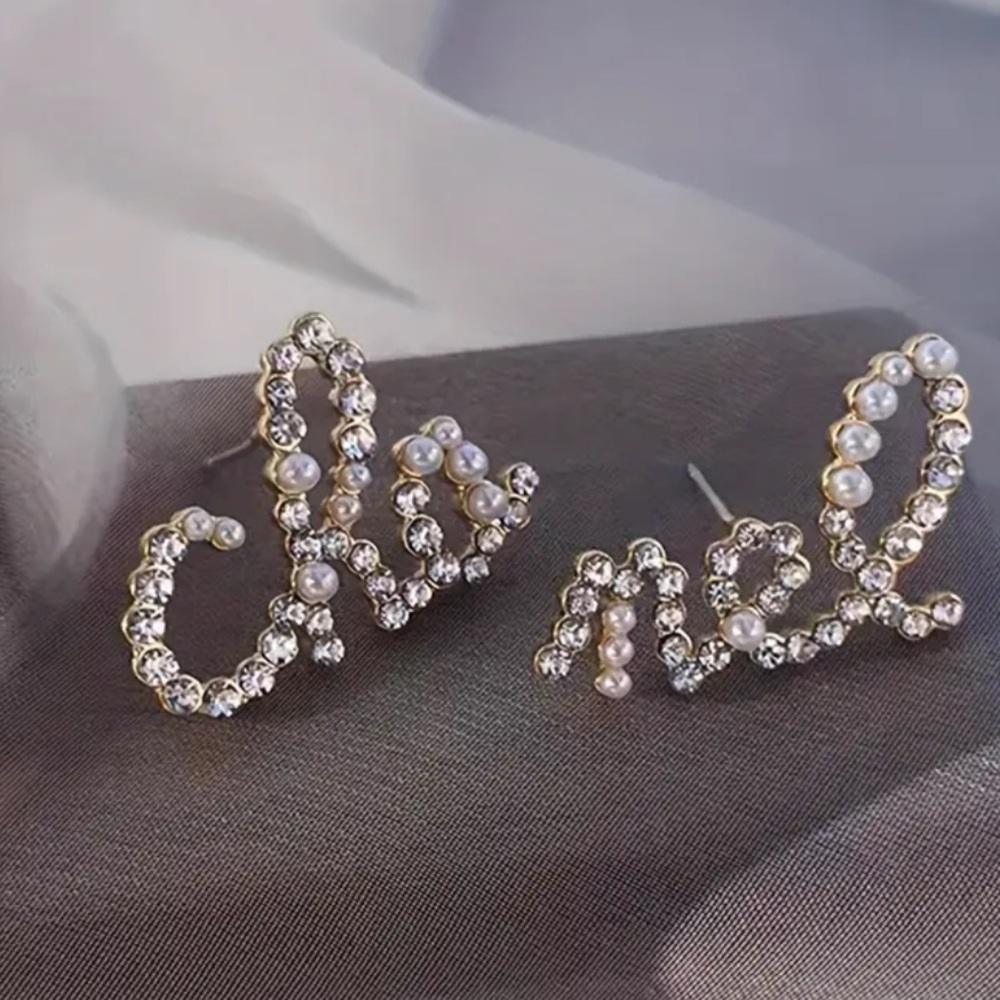 Fashion Logo Earrings Rhinestone Pearl Silver NWT Designer Look CC